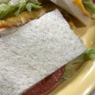 サンドイッチ用パンで☆薄焼き卵とトマトのサンド☆